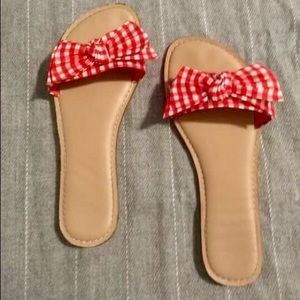 Gingham print sandals
